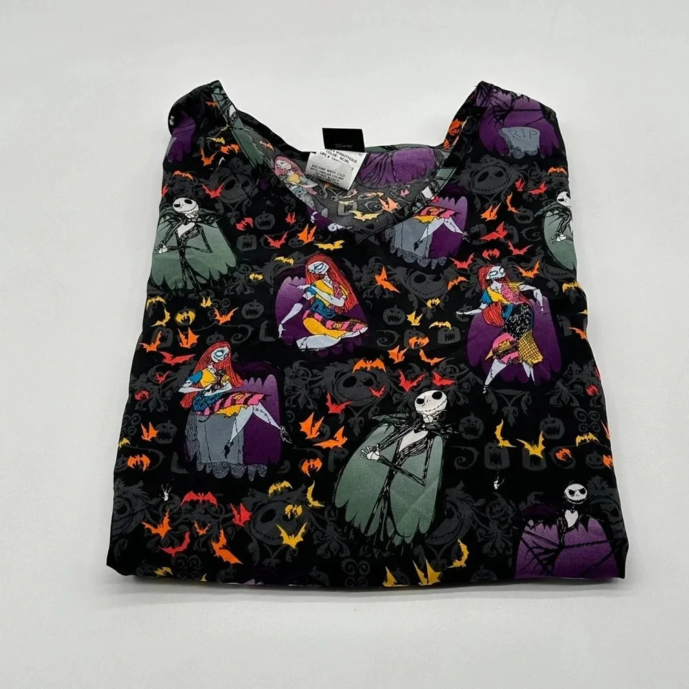 EUC Womens Disney The Nightmare Before Christmas scrub top cotton‎ size M